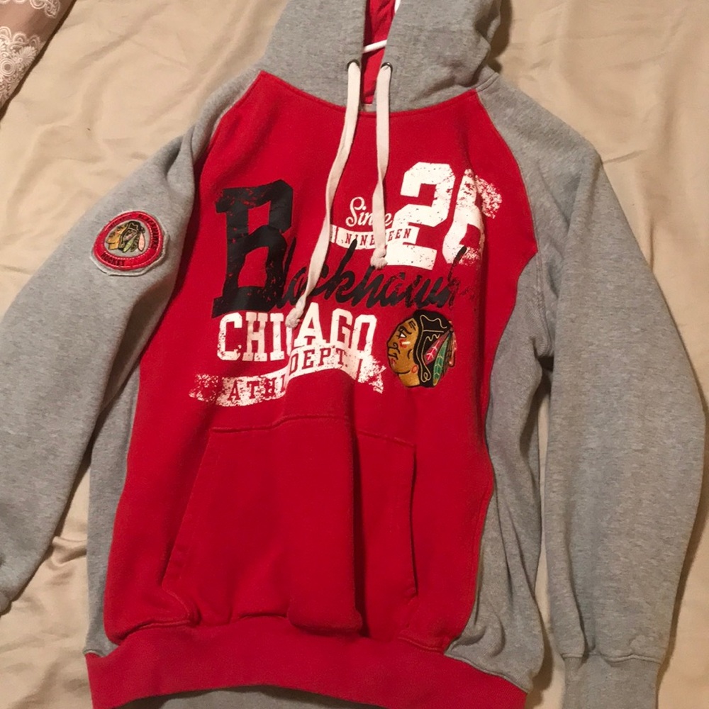 Men’s Chicago Blackhawks sweatshirt